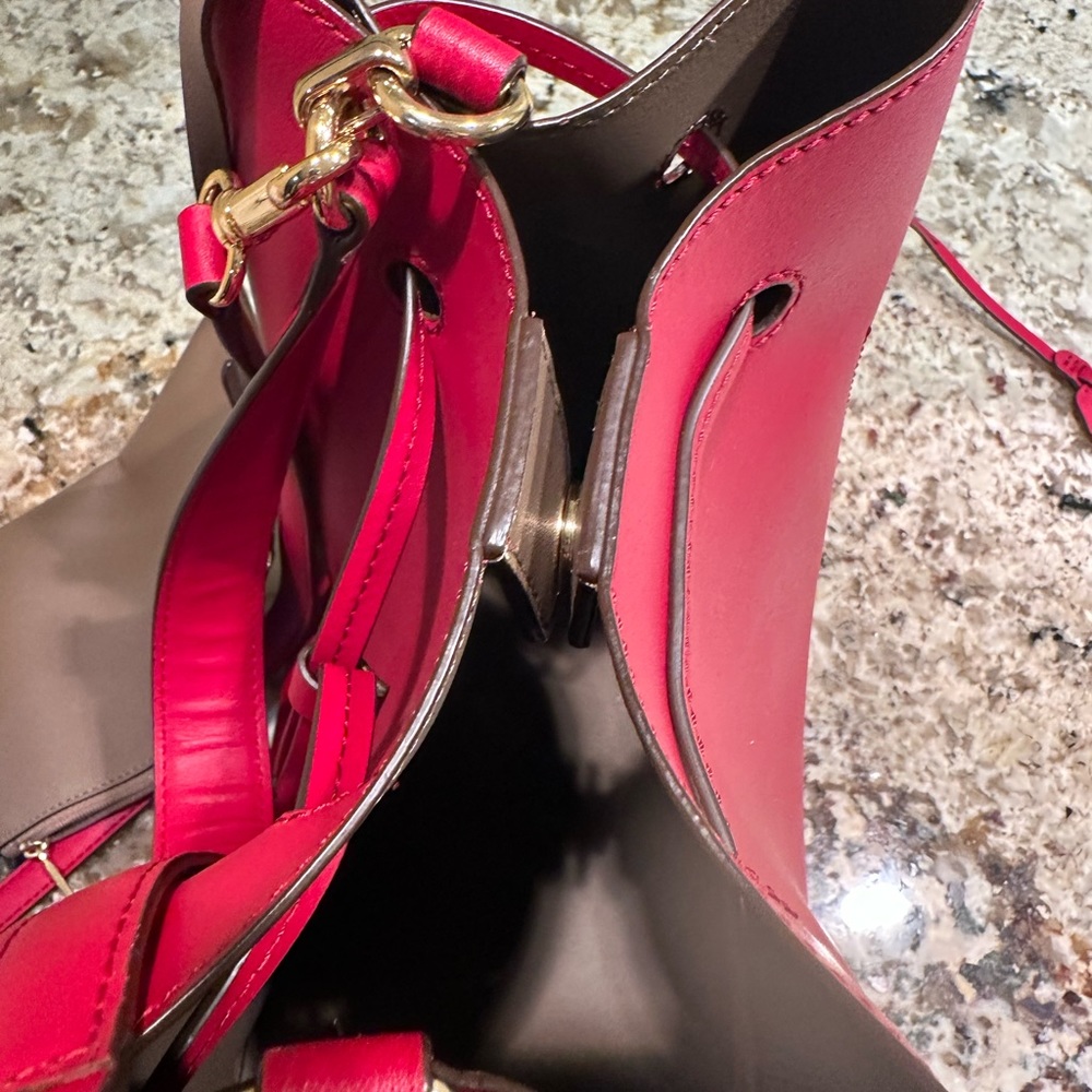 Ralph Lauren bucket bag with cross body and shoulder strap
